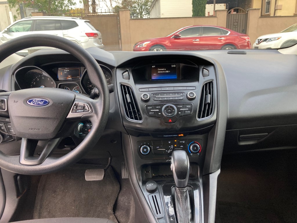 Used - Ford Focus SE Sedan for sale in Staten Island NY