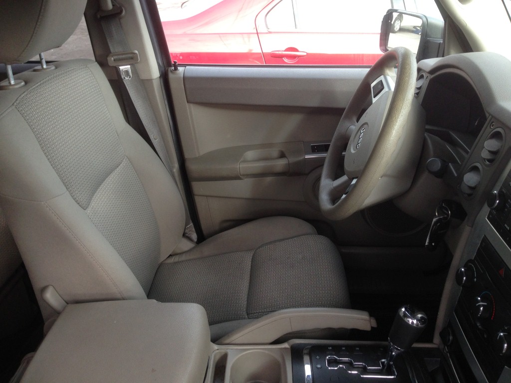 Pre-owned Car CommanderJeep