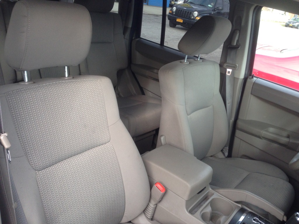 Pre-owned Car CommanderJeep