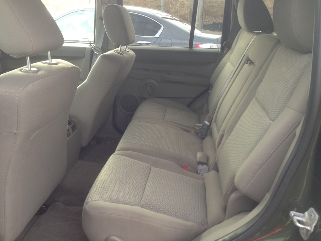 Pre-owned Car CommanderJeep