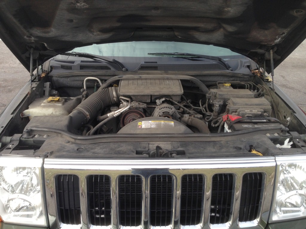 Pre-owned Car CommanderJeep