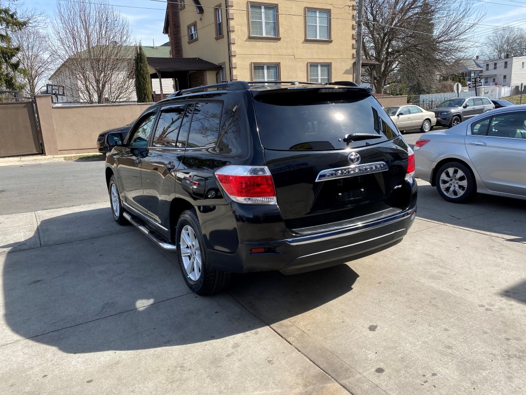 Used - Toyota Highlander SE AWD SUV for sale in Staten Island NY