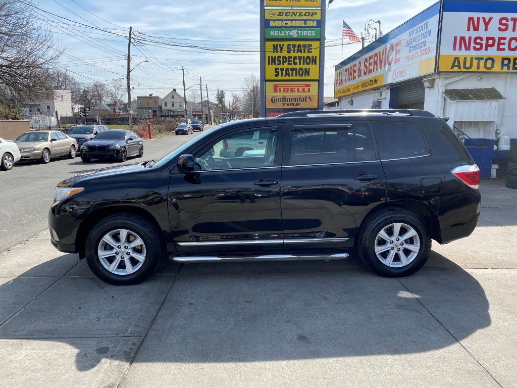 Used - Toyota Highlander SE AWD SUV for sale in Staten Island NY