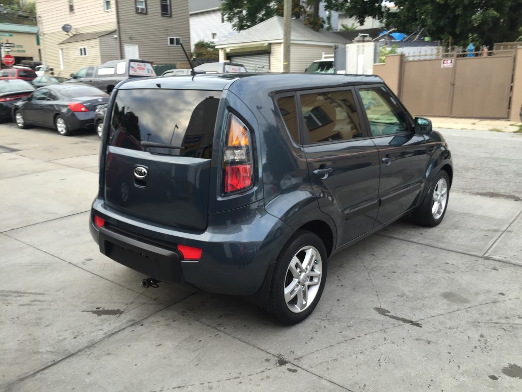 Used - Kia Soul LX Hatchback for sale in Staten Island NY