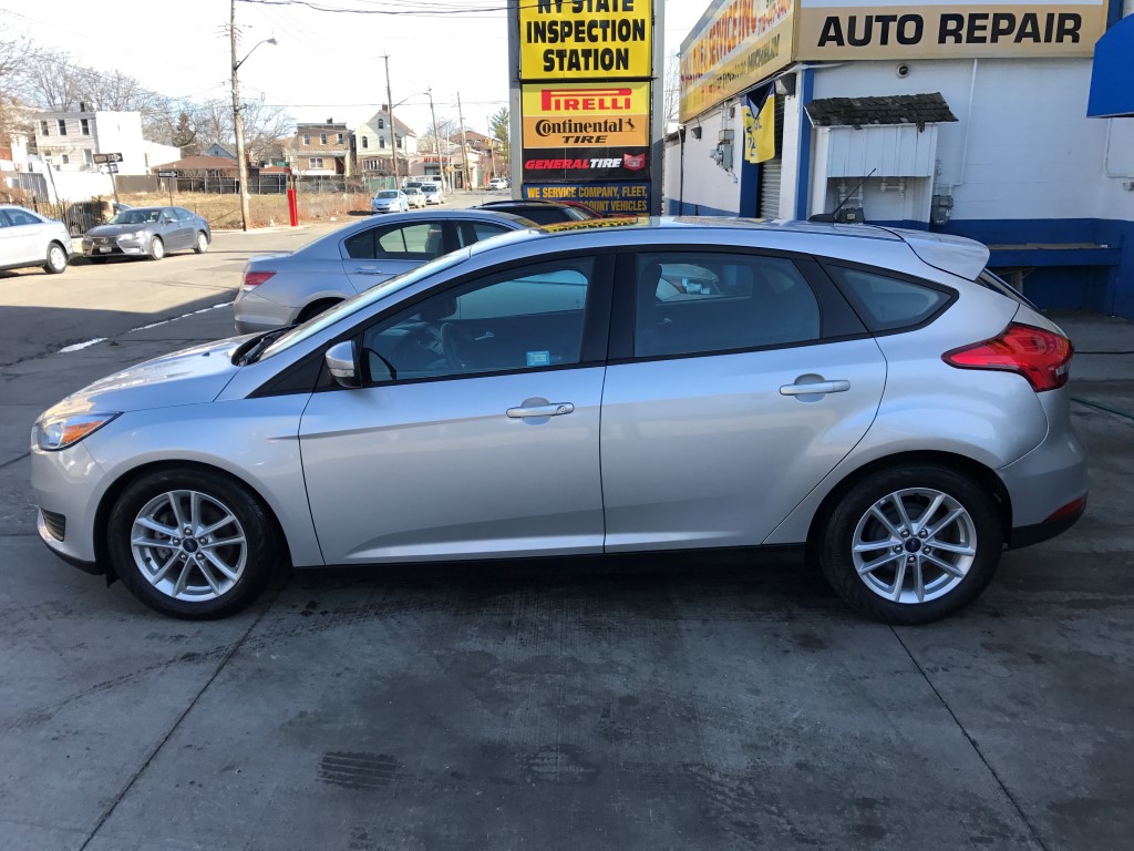 Used - Ford Focus SE Hatchback for sale in Staten Island NY