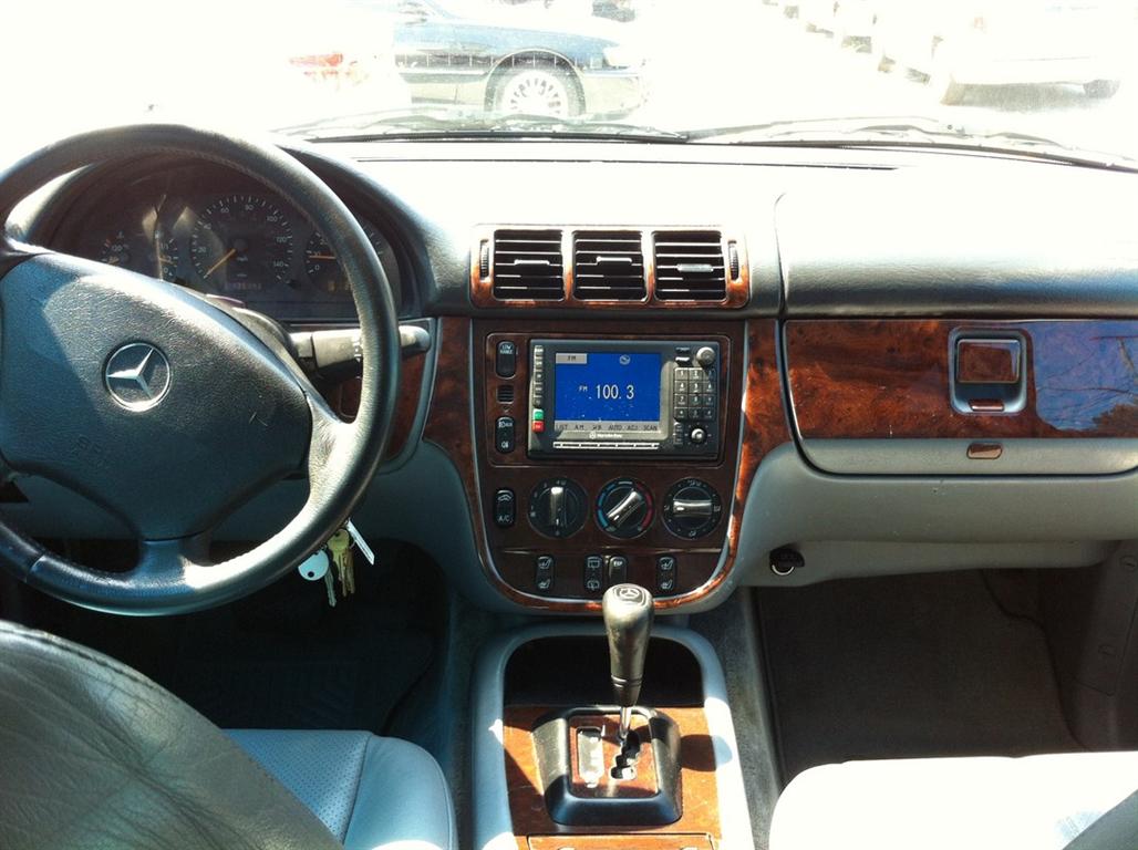 Pre-owned Car ML320Mercedes-Benz