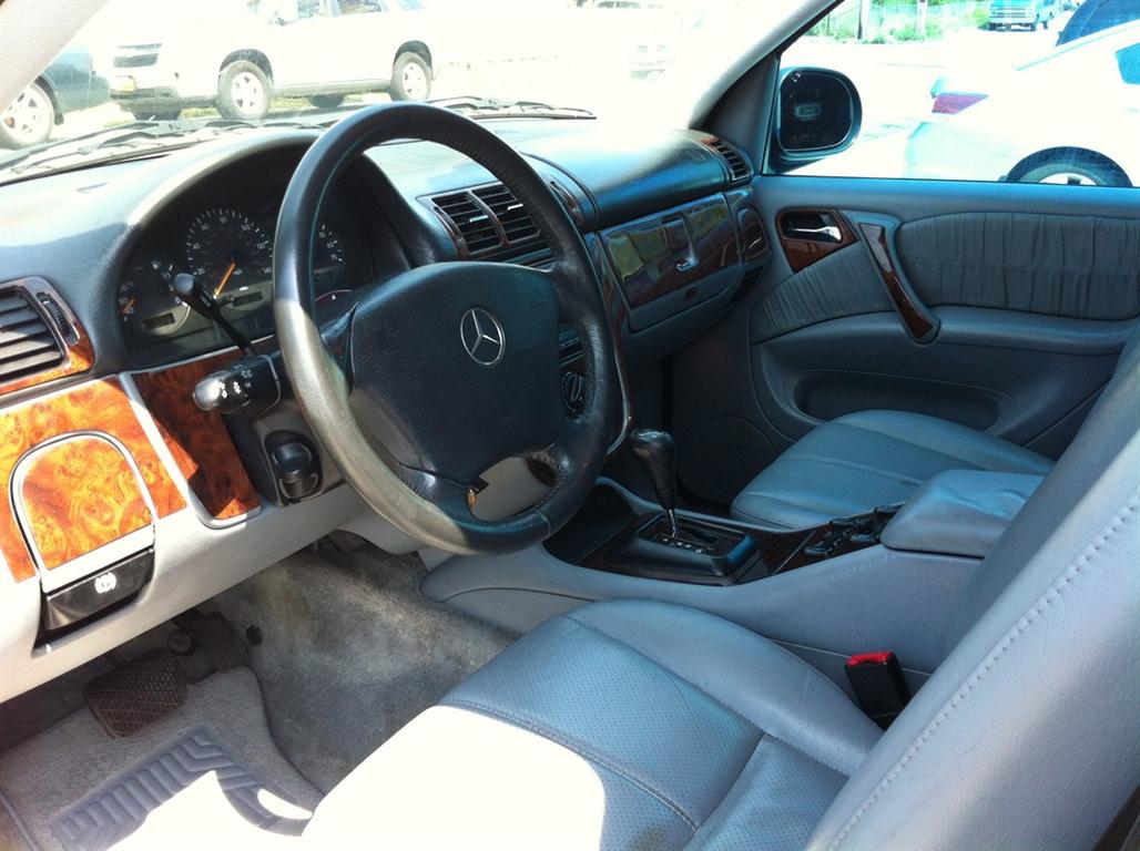 Pre-owned Car ML320Mercedes-Benz