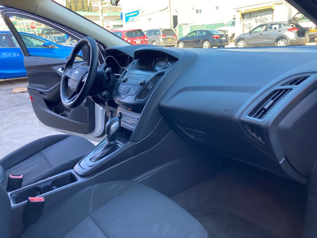 Used - Ford Focus SE Hatchback for sale in Staten Island NY