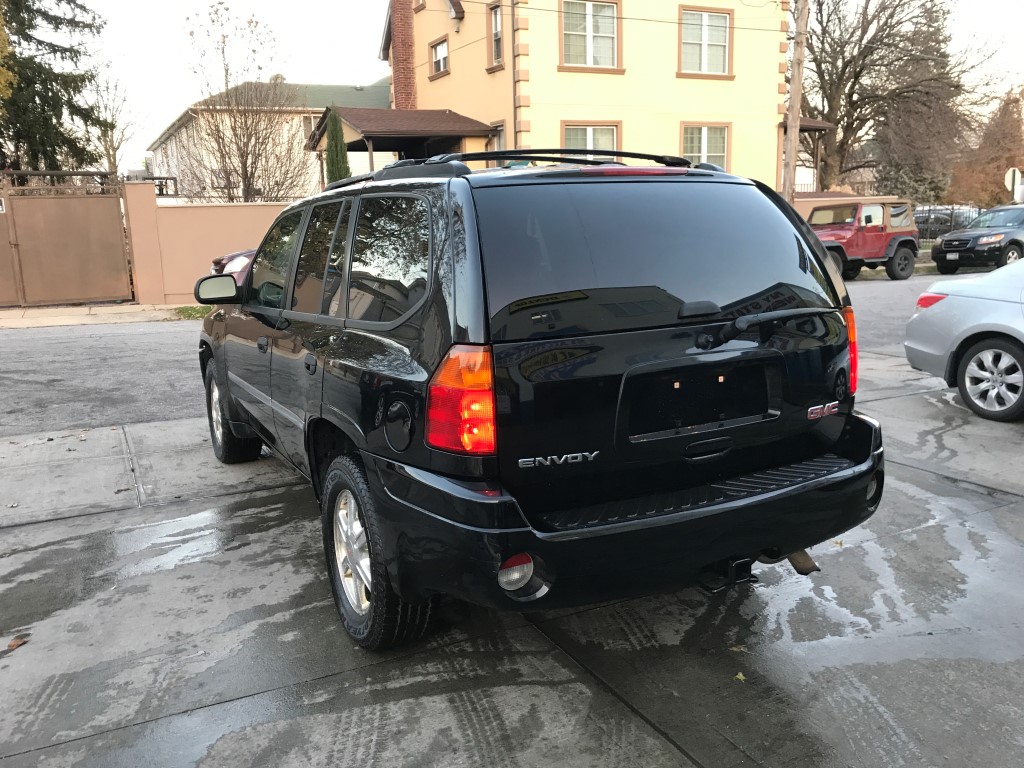 Used - GMC Envoy SLE SUV for sale in Staten Island NY