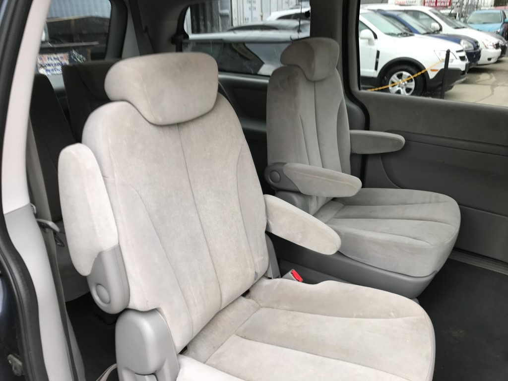 Used - Kia Sedona LX MiniVan for sale in Staten Island NY