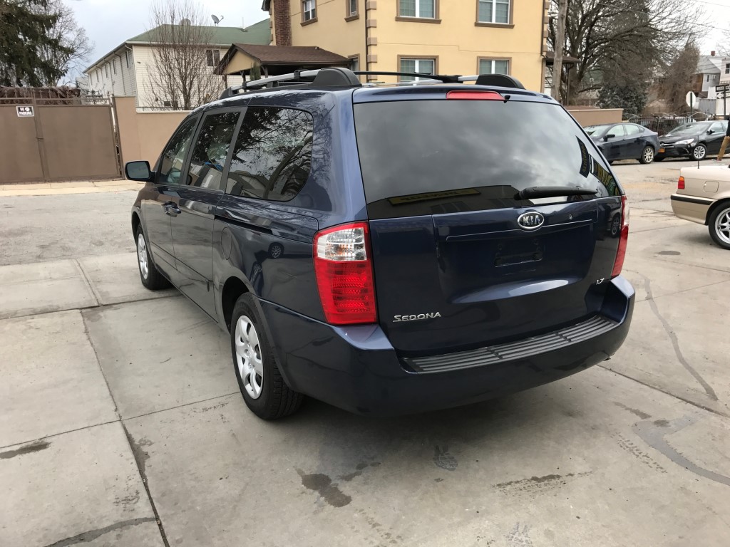 Used - Kia Sedona LX MiniVan for sale in Staten Island NY