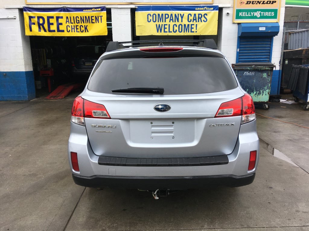 Used - Subaru Outback Premium AWD Wagon for sale in Staten Island NY