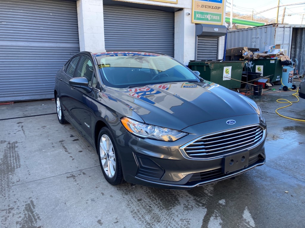 Used - Ford Fusion SE Hybrid Sedan for sale in Staten Island NY