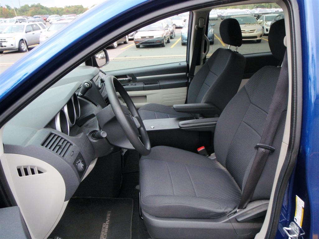 Pre-owned Car Grand Caravan SEDodge