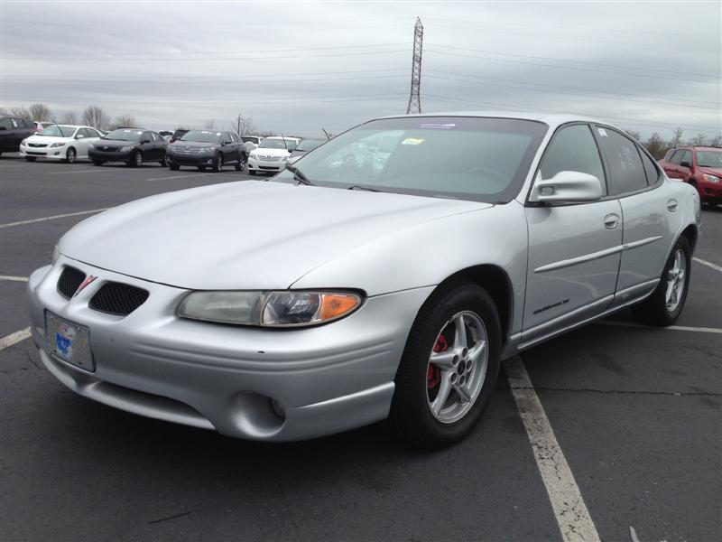 Pre-owned Car Grand PrixPontiac