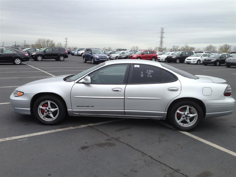 Pre-owned Car Grand PrixPontiac