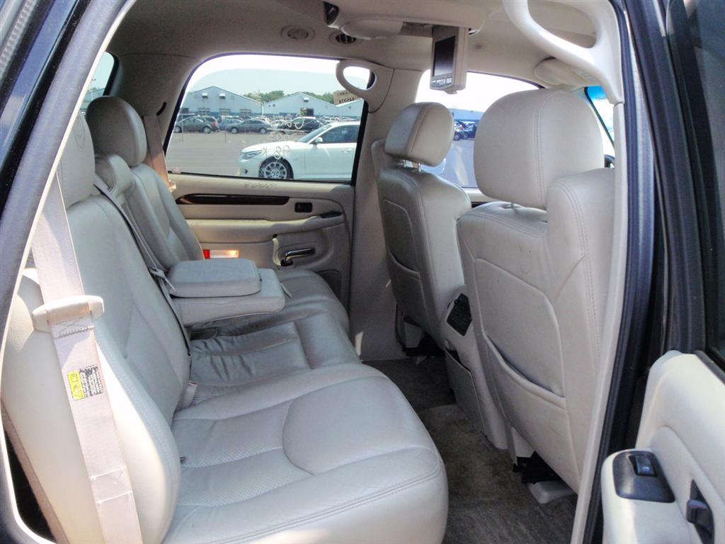 Pre-owned Car EscaladeCadillac