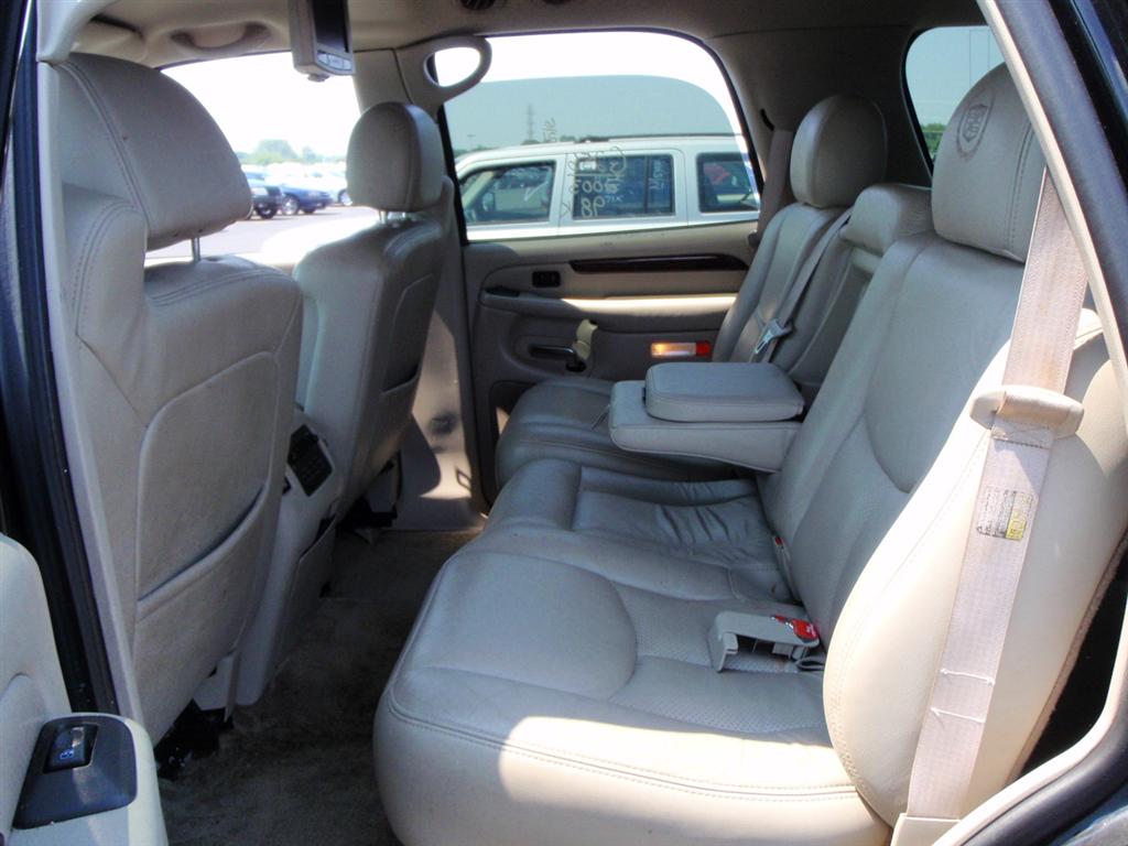 Pre-owned Car EscaladeCadillac