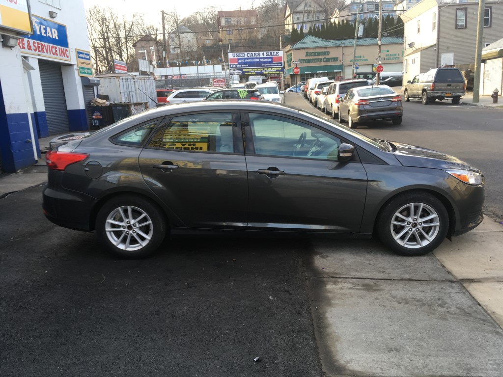 Used - Ford Focus SE Sedan for sale in Staten Island NY