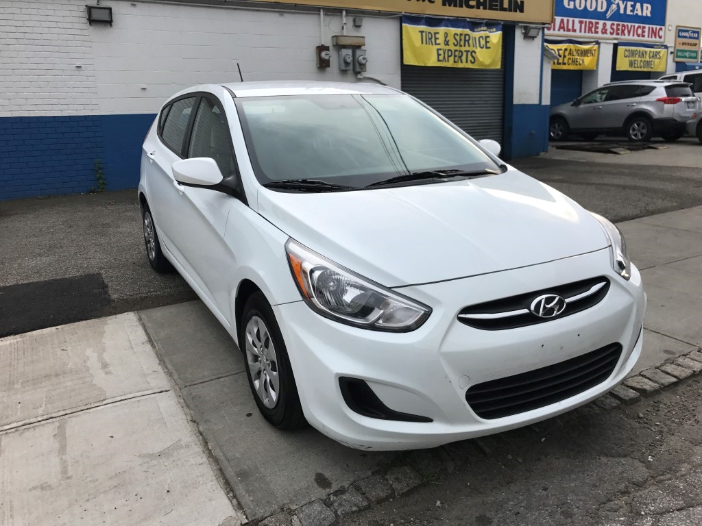 Used - Hyundai Accent SE Hatchback for sale in Staten Island NY