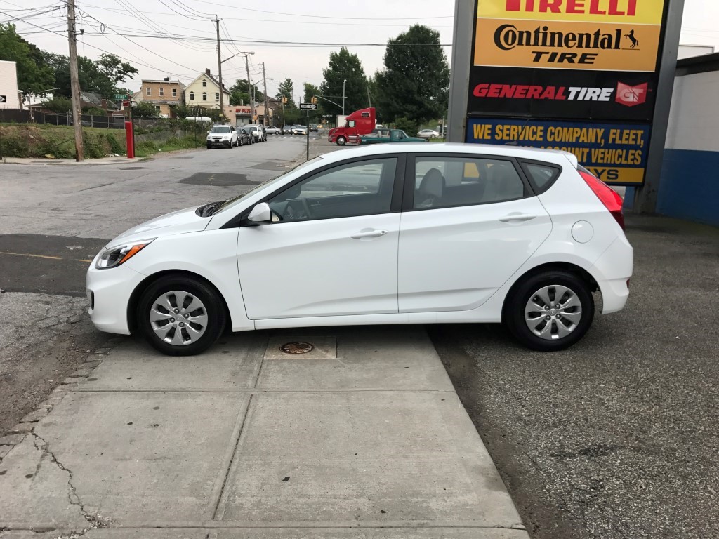 Used - Hyundai Accent SE Hatchback for sale in Staten Island NY