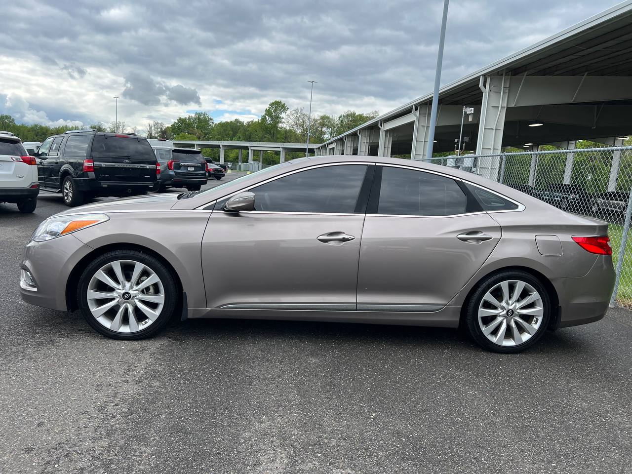 Used - Hyundai Azera Sedan for sale in Staten Island NY