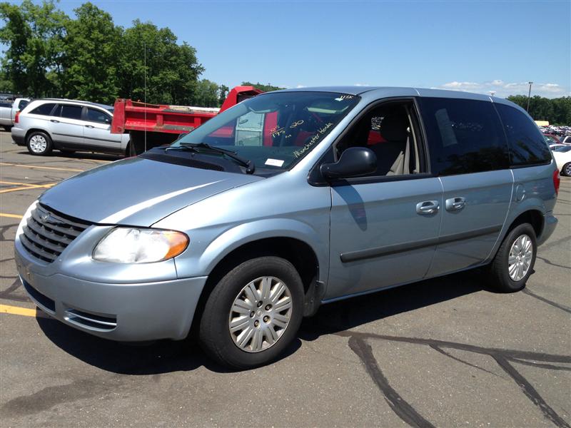 offers Used Car for Sale 2005 Chrysler Town
