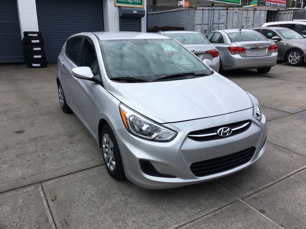Used - Hyundai Accent SE Hatchback for sale in Staten Island NY