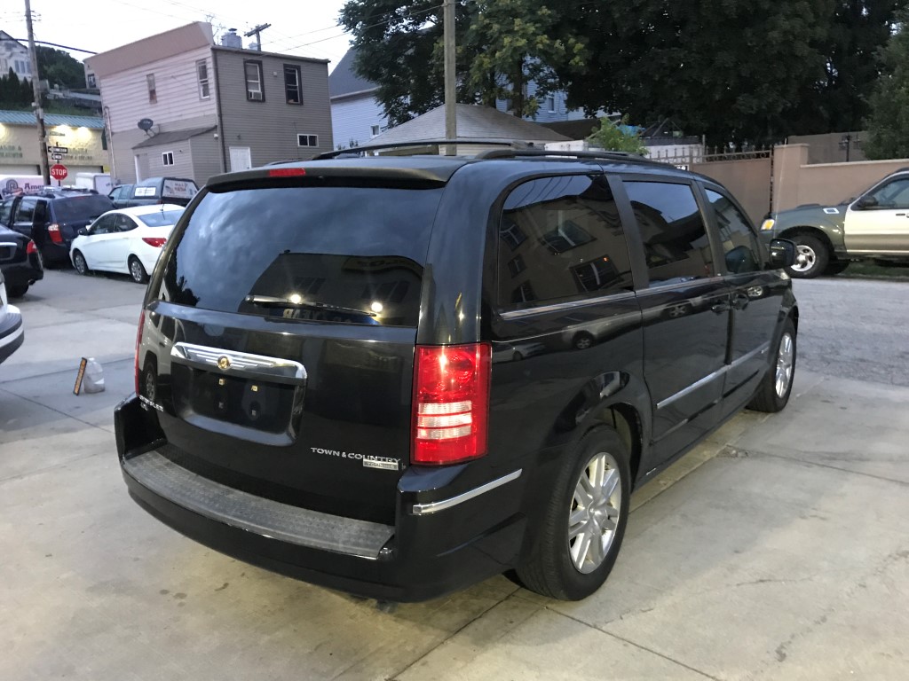Used - Chrysler Town & Country Touring Minivan for sale in Staten Island NY
