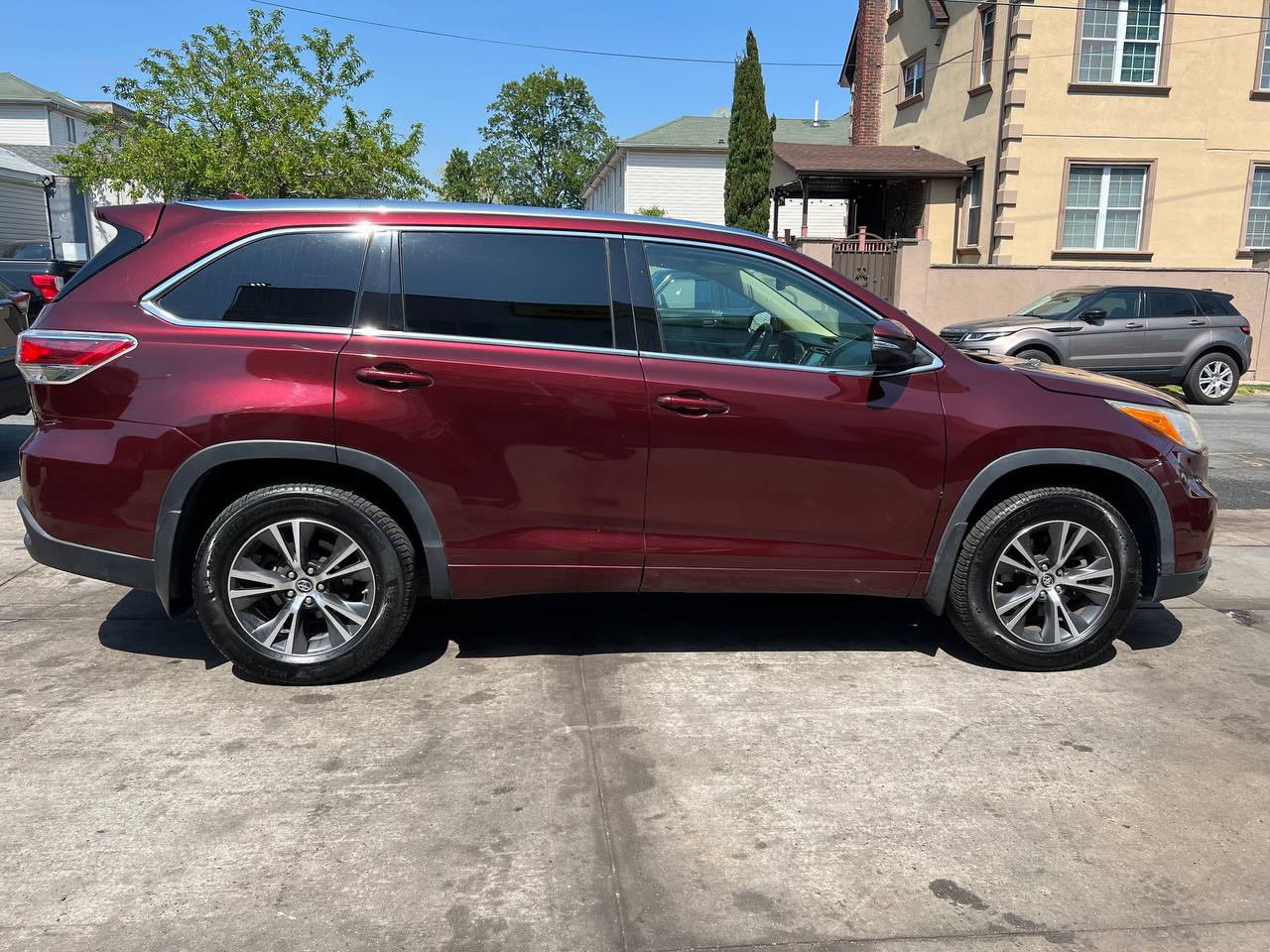 Used - Toyota Highlander XLE SUV for sale in Staten Island NY