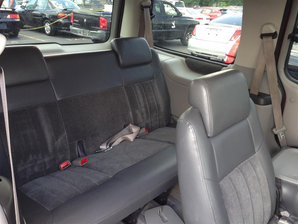 Pre-owned Car Venture Warner Bros. ExtendedChevrolet