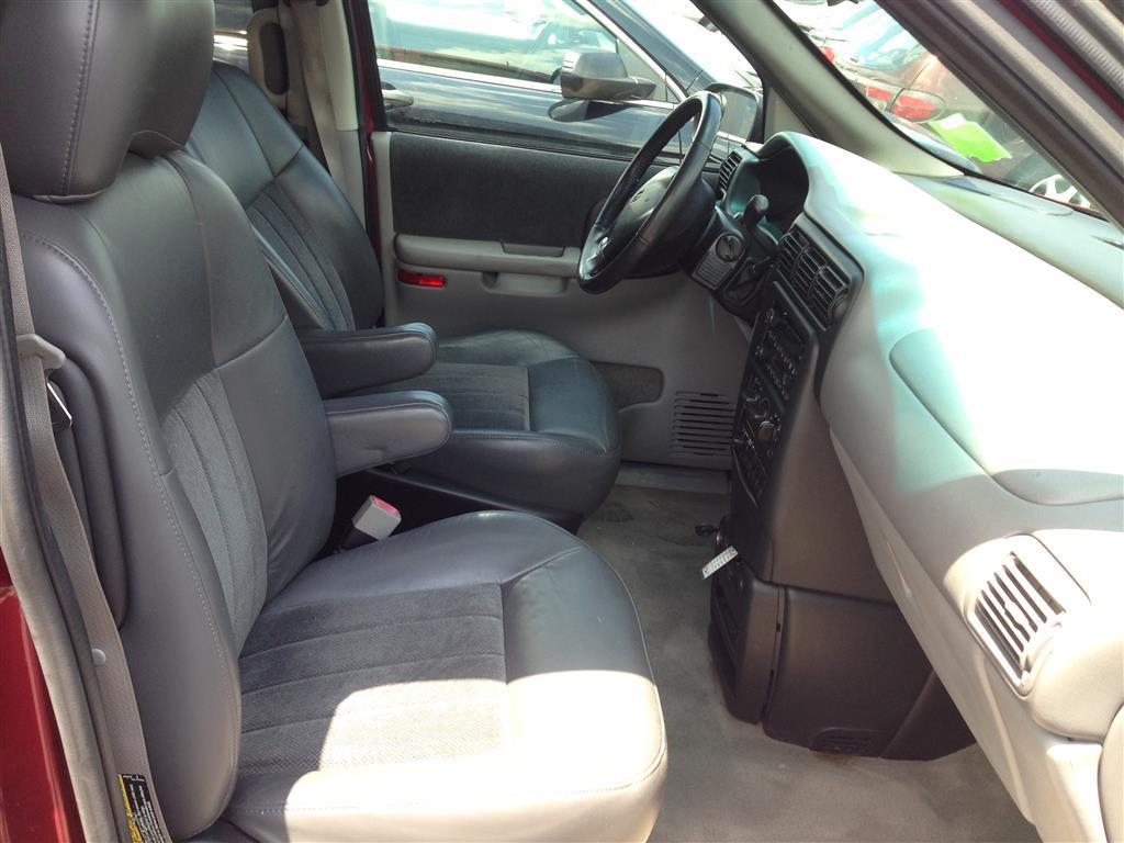 Pre-owned Car Venture Warner Bros. ExtendedChevrolet