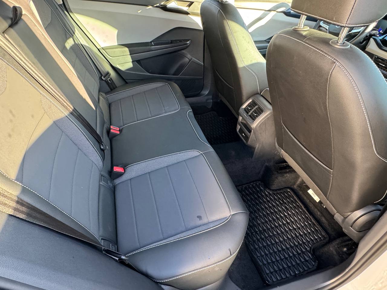 Used - Volkswagen Taos SE SUV for sale in Staten Island NY