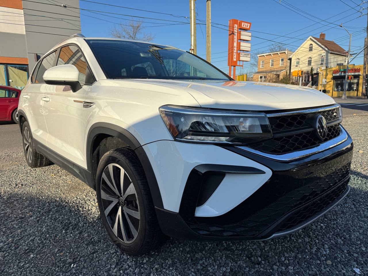 Used - Volkswagen Taos SE SUV for sale in Staten Island NY