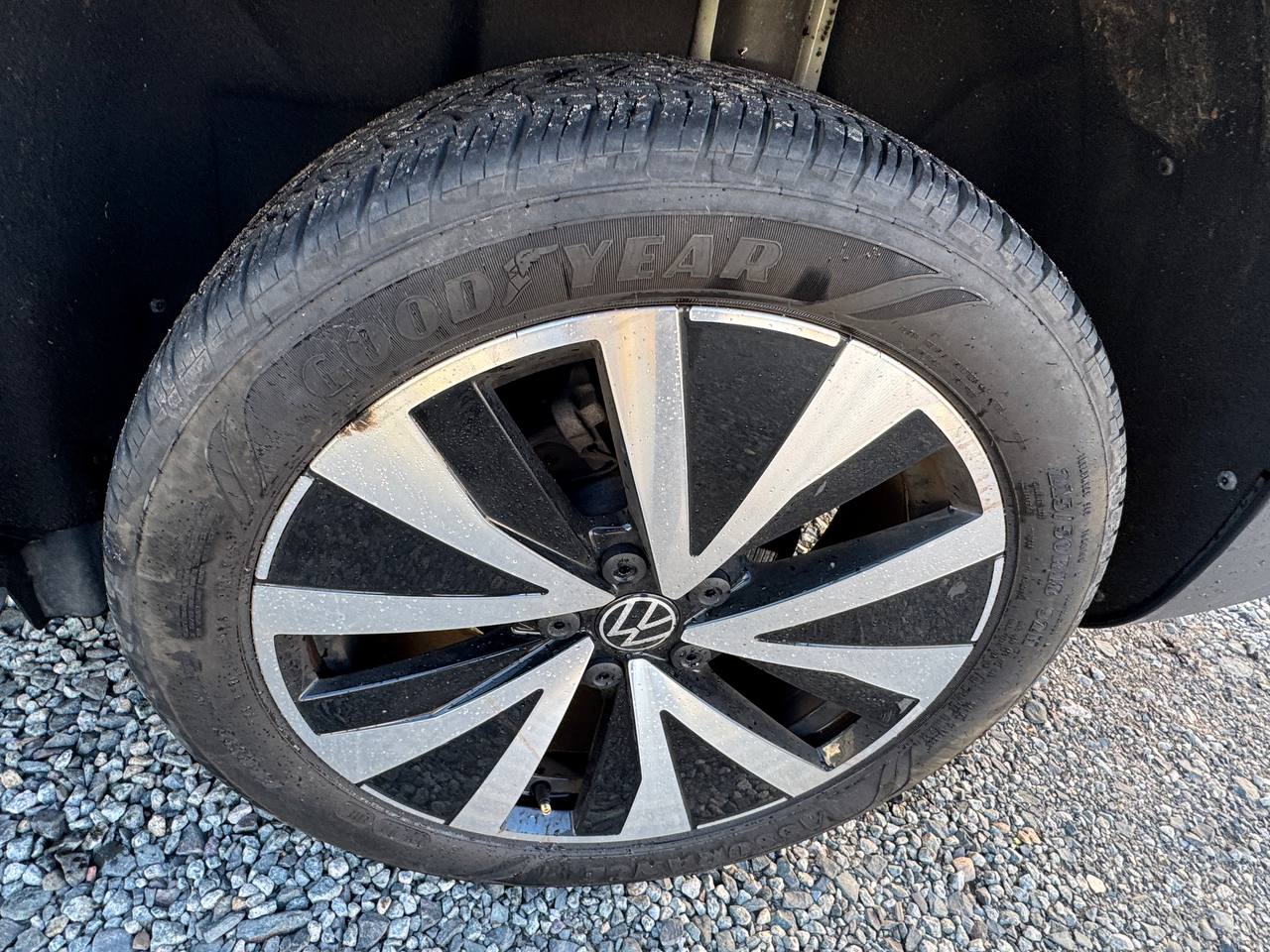 Used - Volkswagen Taos SE SUV for sale in Staten Island NY