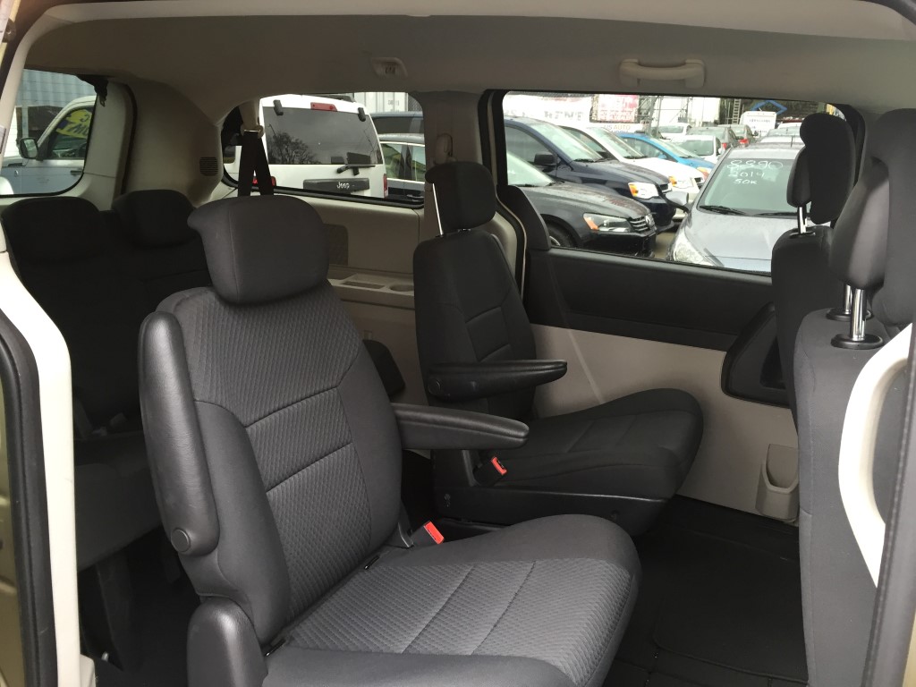 Used - Dodge Grand Caravan SE Minivan for sale in Staten Island NY