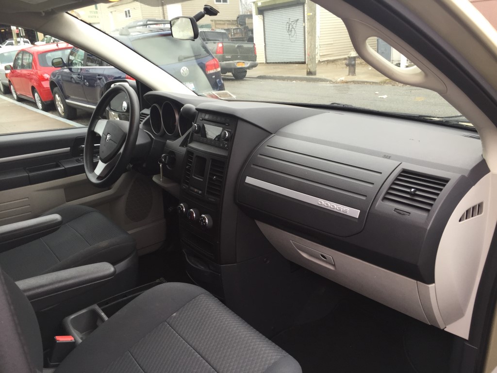 Used - Dodge Grand Caravan SE Minivan for sale in Staten Island NY
