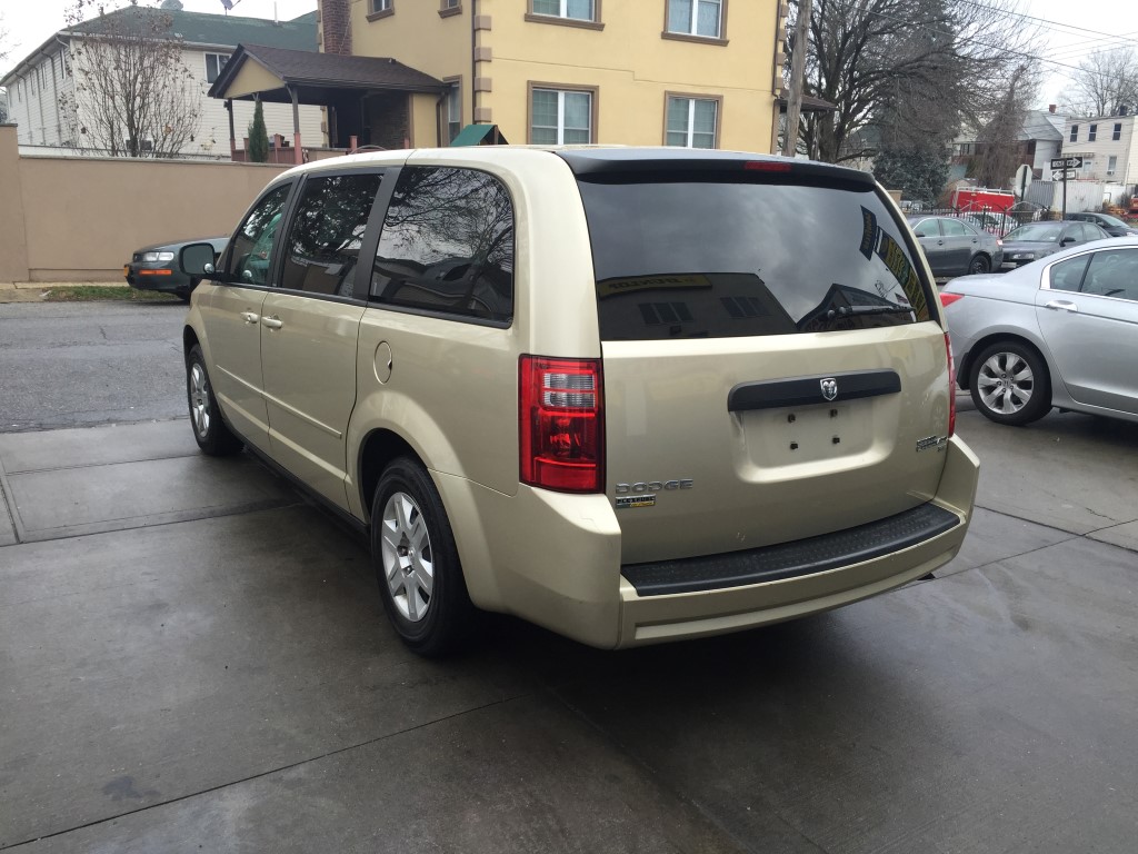 Used - Dodge Grand Caravan SE Minivan for sale in Staten Island NY