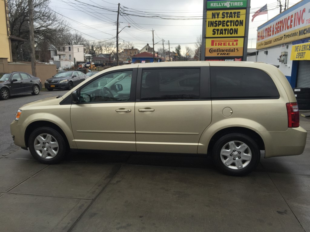 Used - Dodge Grand Caravan SE Minivan for sale in Staten Island NY