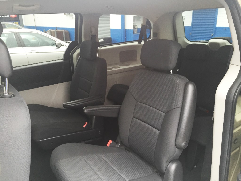 Used - Dodge Grand Caravan SE Minivan for sale in Staten Island NY