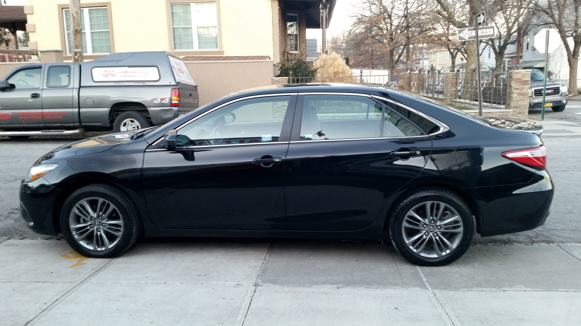 Used - Toyota Camry SE Sedan for sale in Staten Island NY