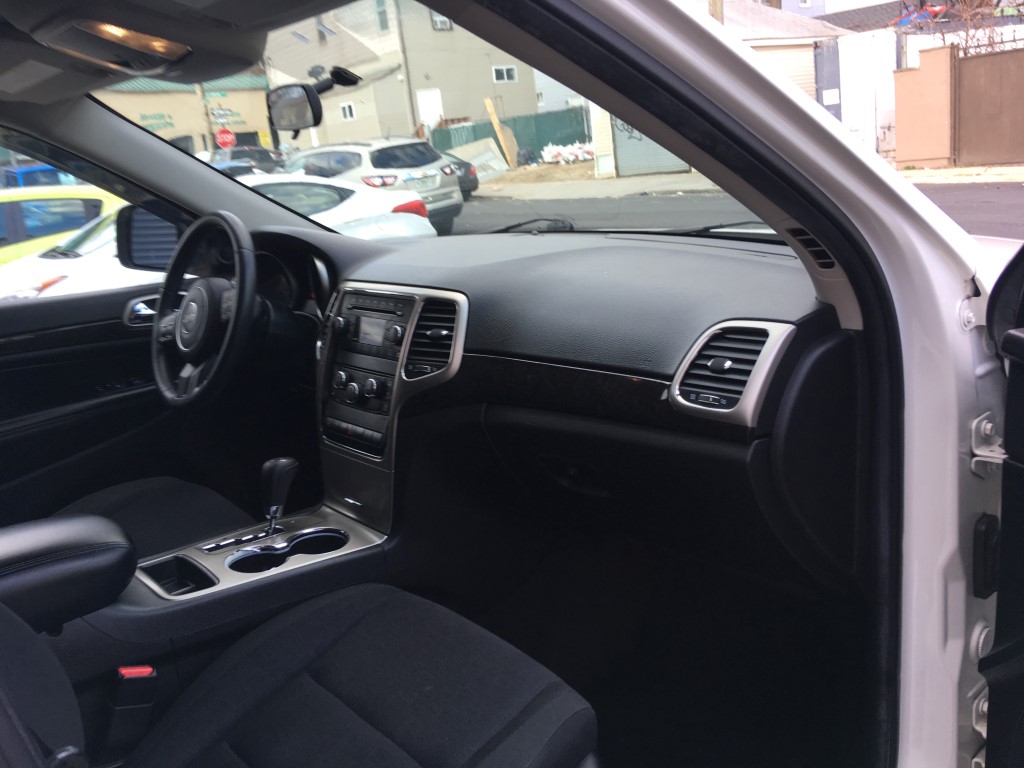 Used - Jeep Grand Cherokee Laredo 4x4 SUV for sale in Staten Island NY