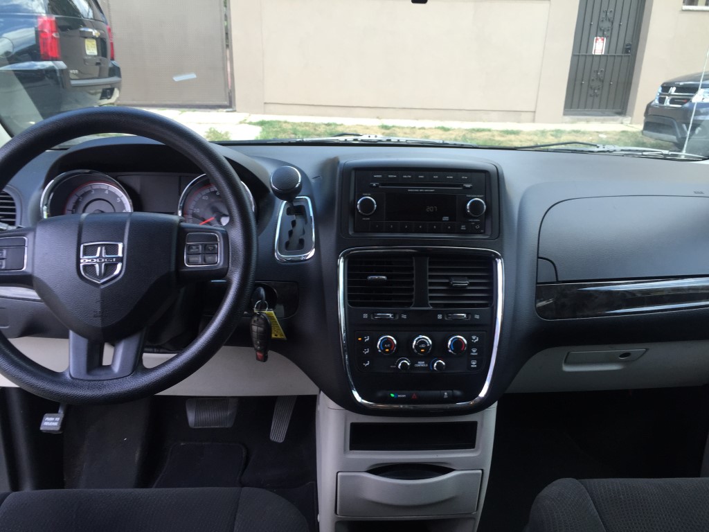 Used - Dodge Grand Caravan SE MiniVan for sale in Staten Island NY