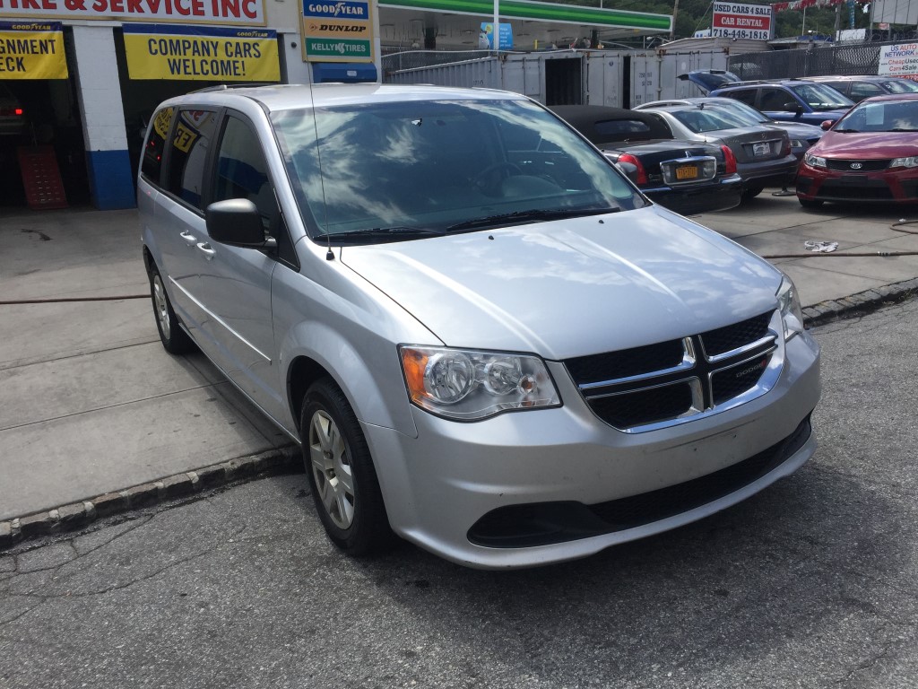 Used - Dodge Grand Caravan SE MiniVan for sale in Staten Island NY