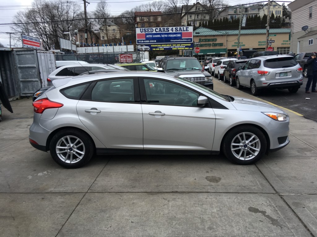 Used - Ford Focus SE Hatchback for sale in Staten Island NY