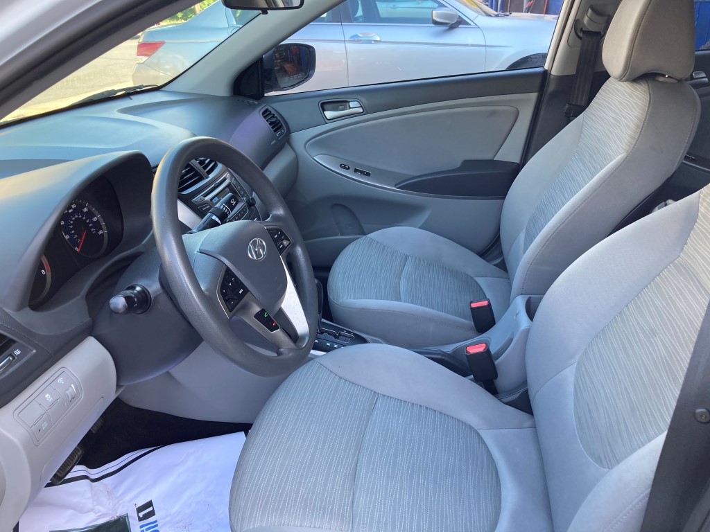 Used - Hyundai Accent VALUE EDITION Sedan for sale in Staten Island NY