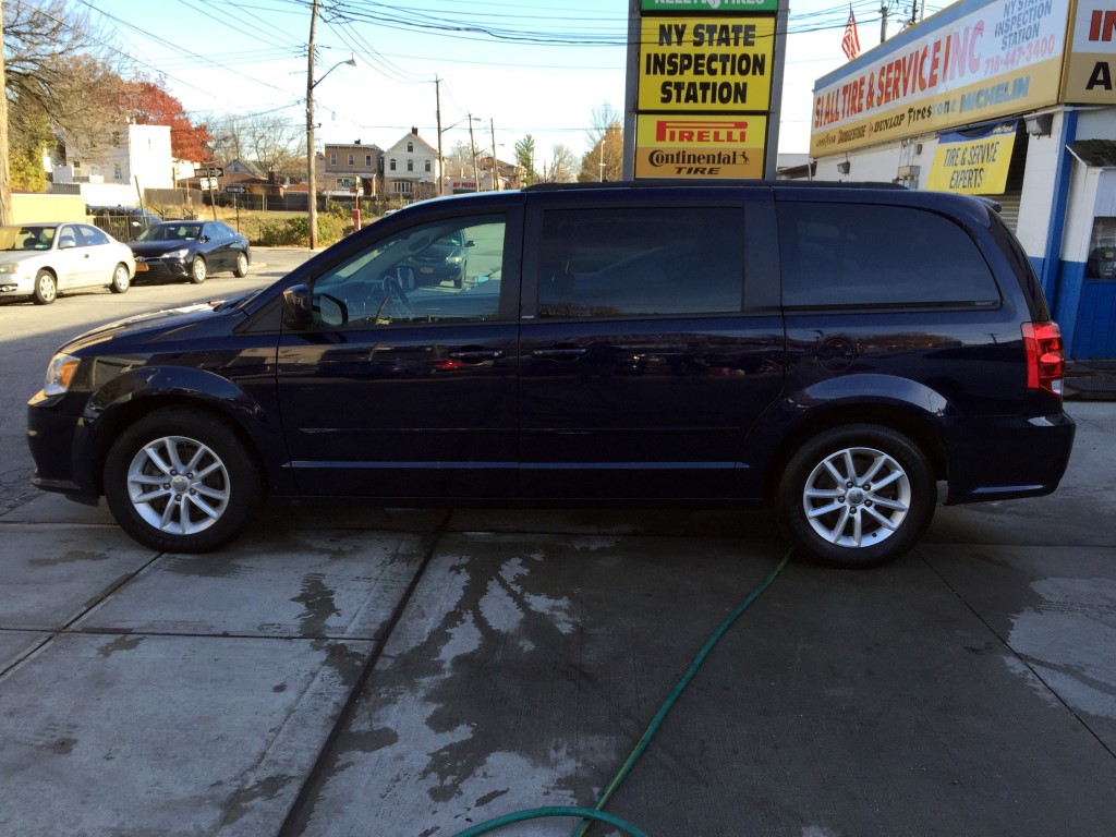 Used - Dodge Caravan SXT MiniVan for sale in Staten Island NY