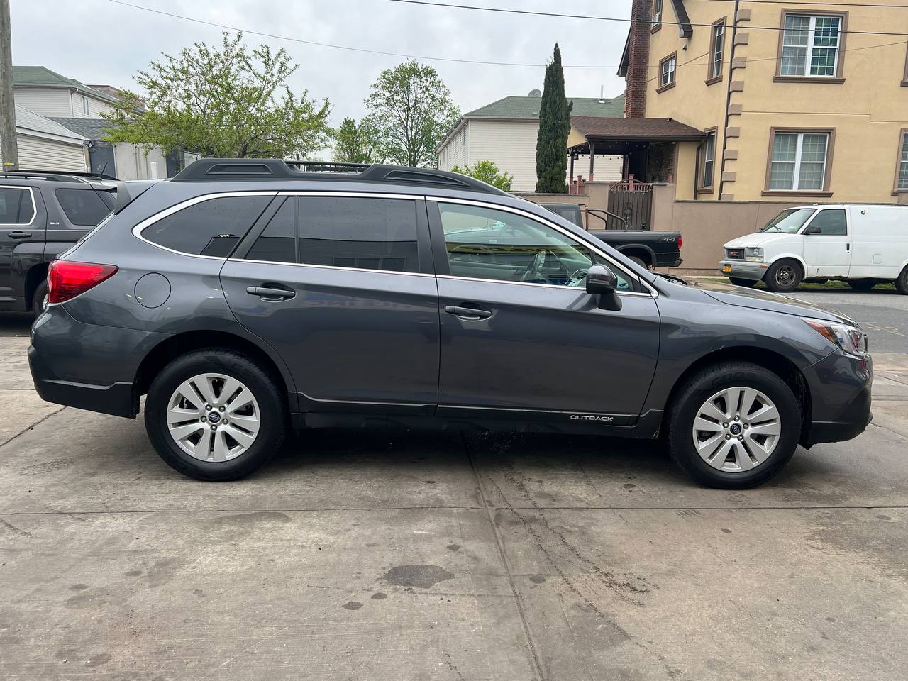 Used - Subaru Outback 2.5i Premium Wagon for sale in Staten Island NY