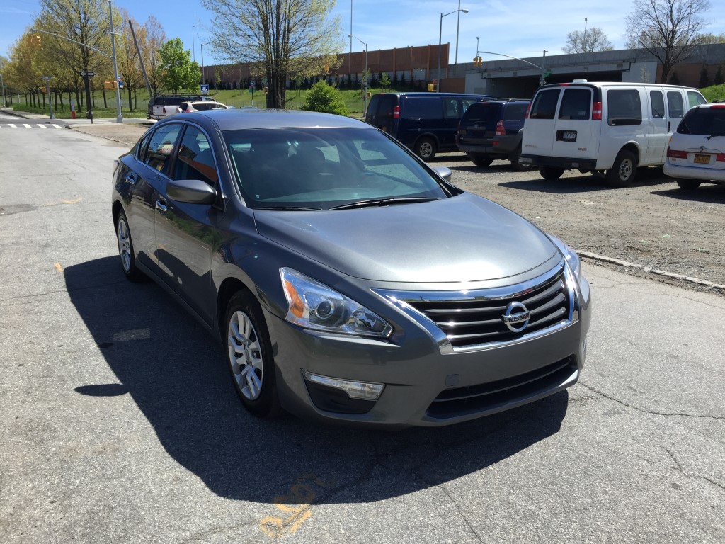 Used 2015 Nissan Altima S Sedan $12 690 00