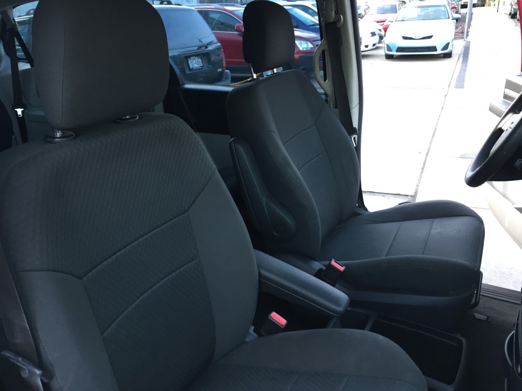 Used - Dodge Caravan SE MiniVan for sale in Staten Island NY